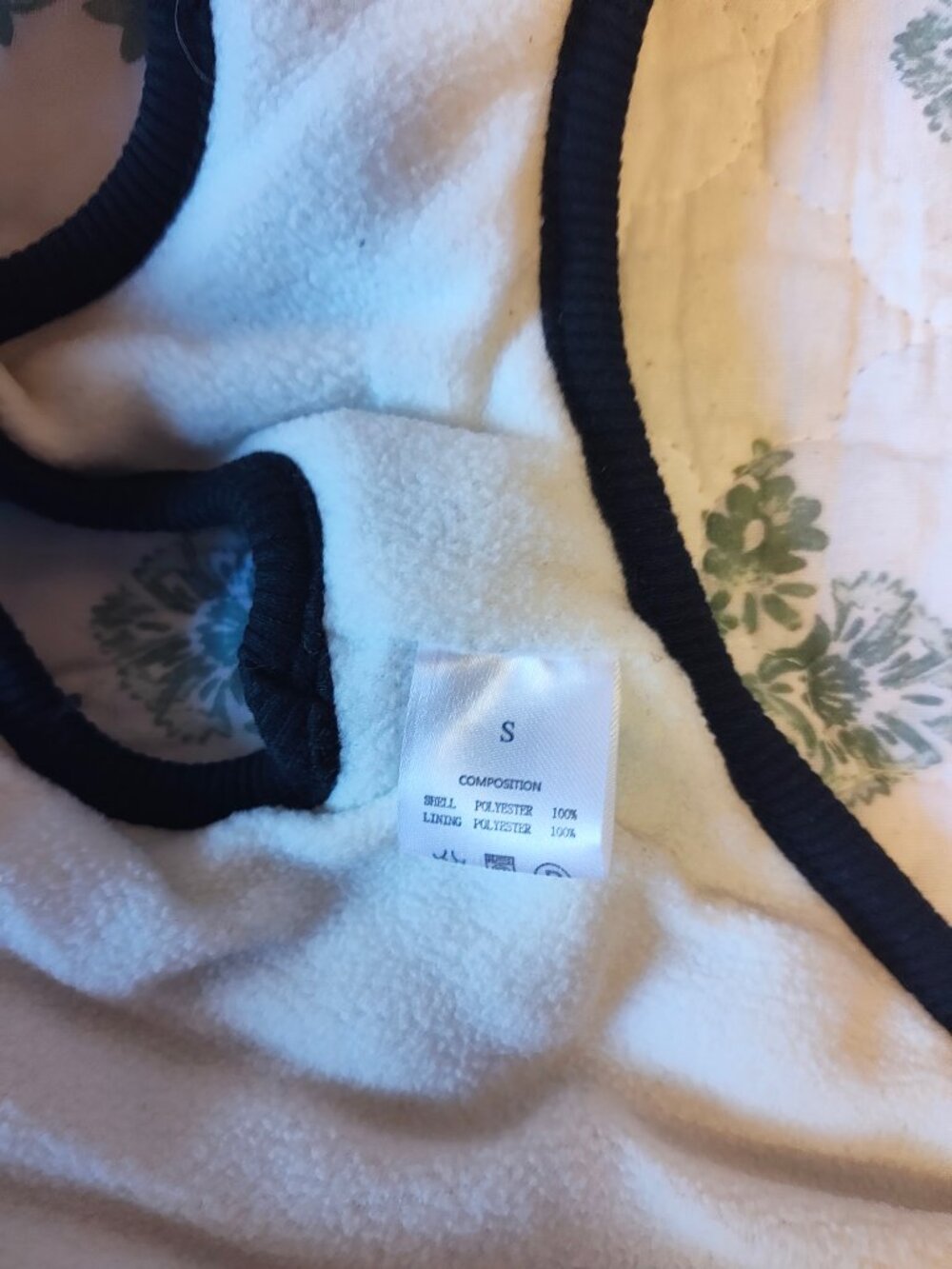 Small Dog Coat with Built-in Harness - Picture 5 of 7